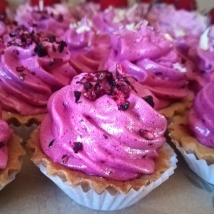 Upeņu zefīra groziņš