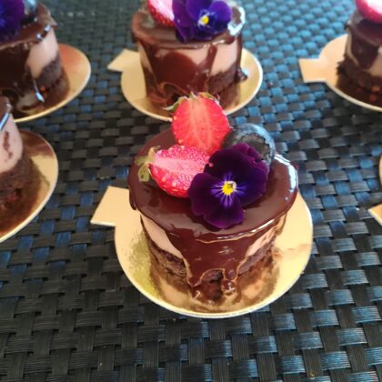 Šokolādes-zemeņu kūka(vegānisks)