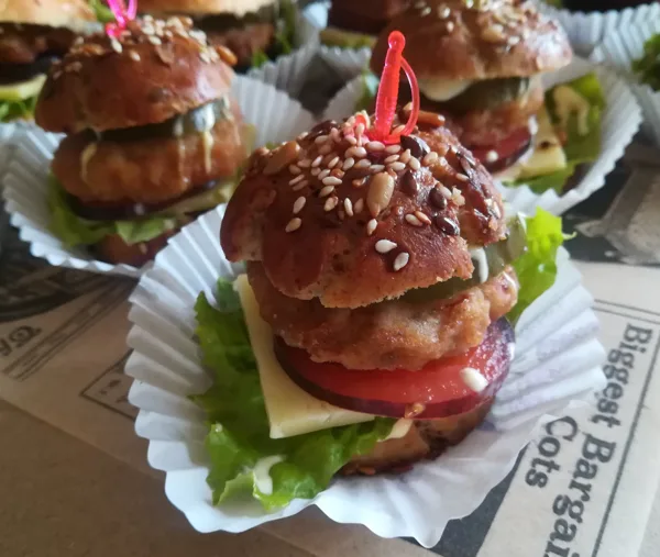 bez glutēna mini burgers